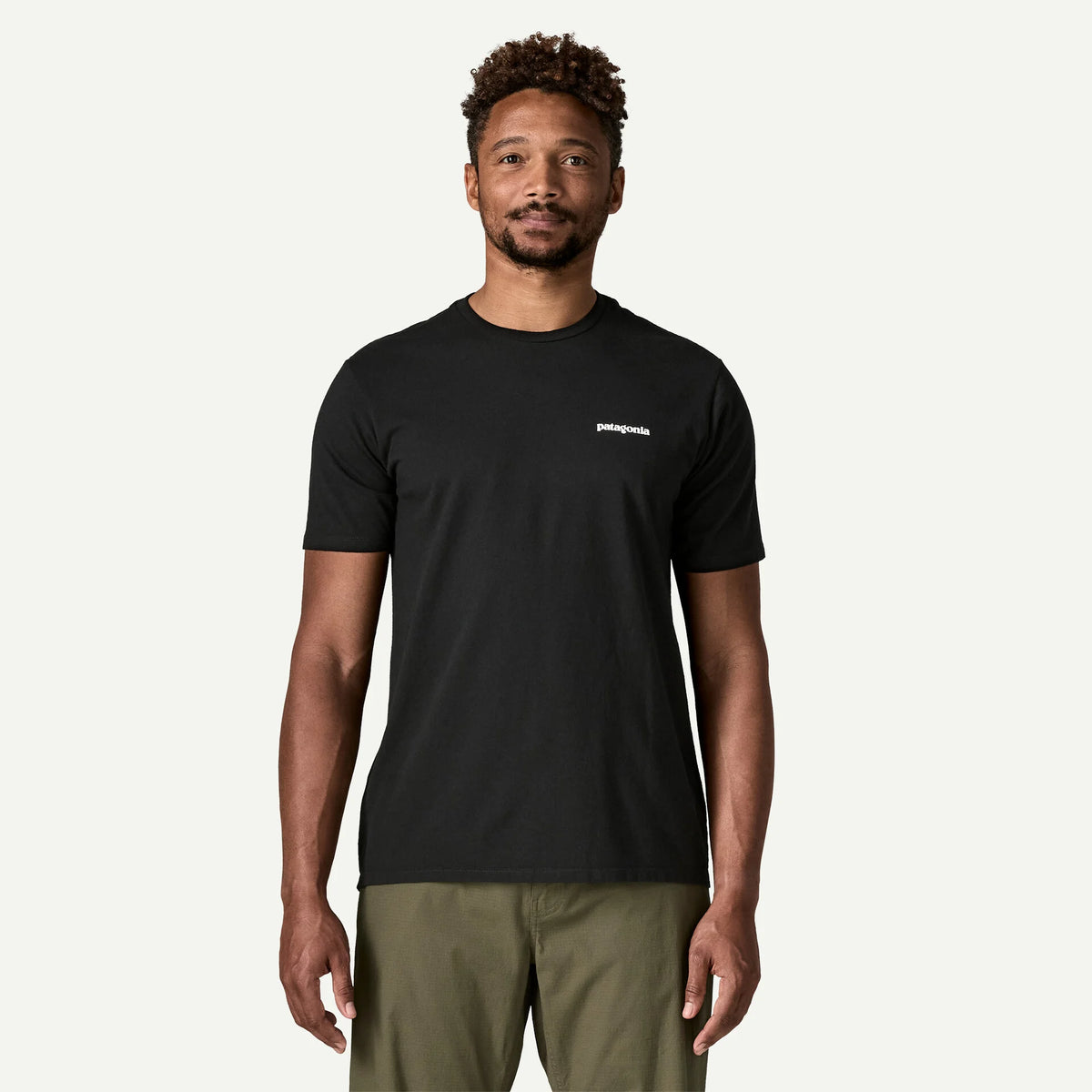 Patagonia T-Shirt Herren P-6 Logo Responsibili black