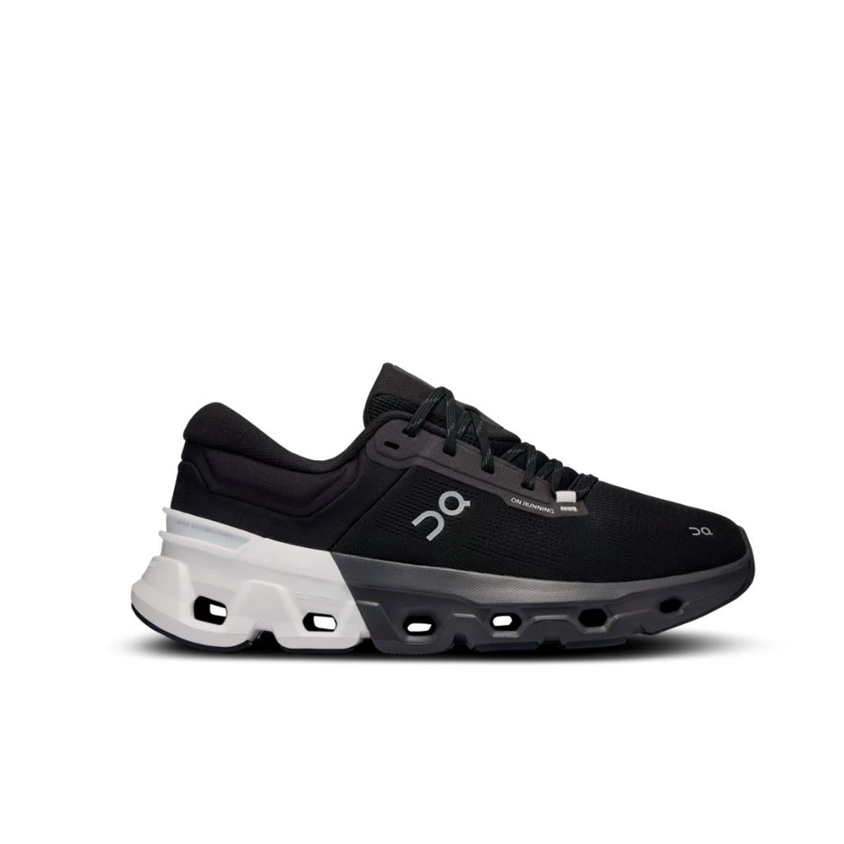 ON Cloudflyer 5 Women black white