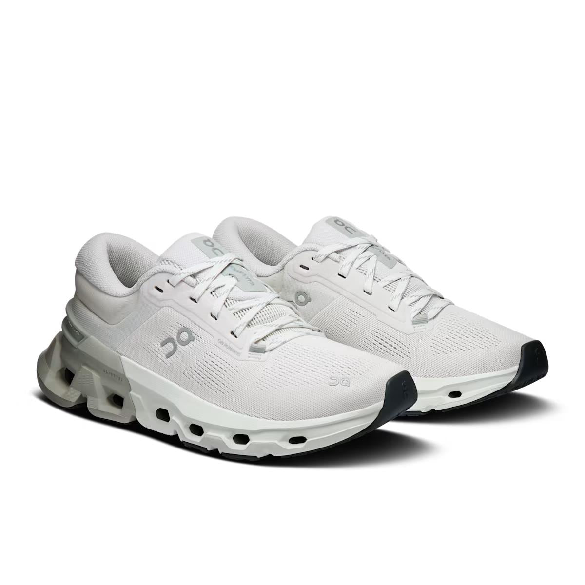 ON Damen Joggingschuhe Cloudflyer 5 Ivory/ Tin