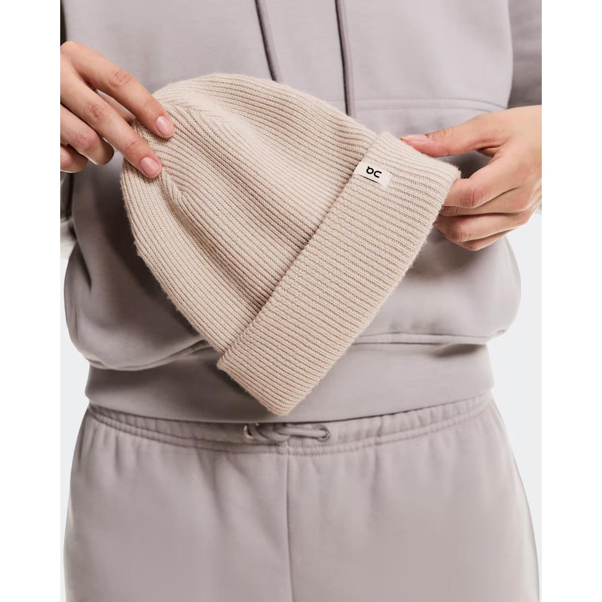 ON Merino Beanie Oat