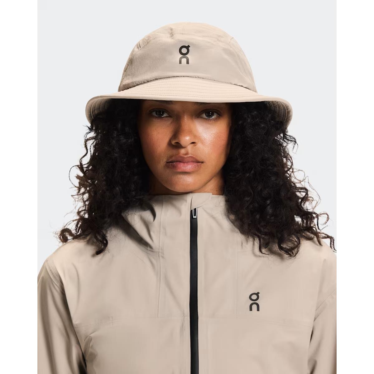 ON Panel-Hut Trail Hat Fog
