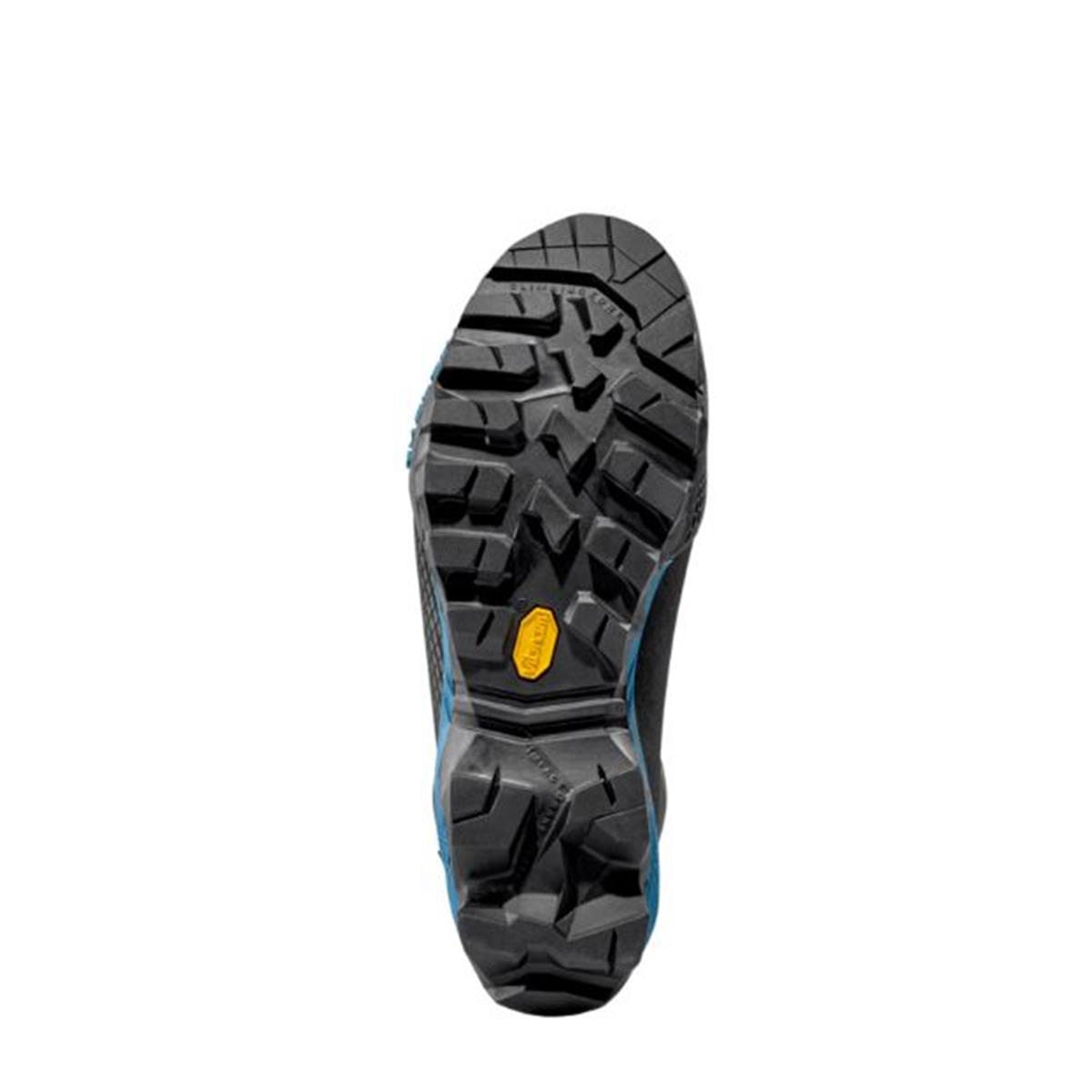 Bild 1 Aequilibrium ST GTX carbon/cypress