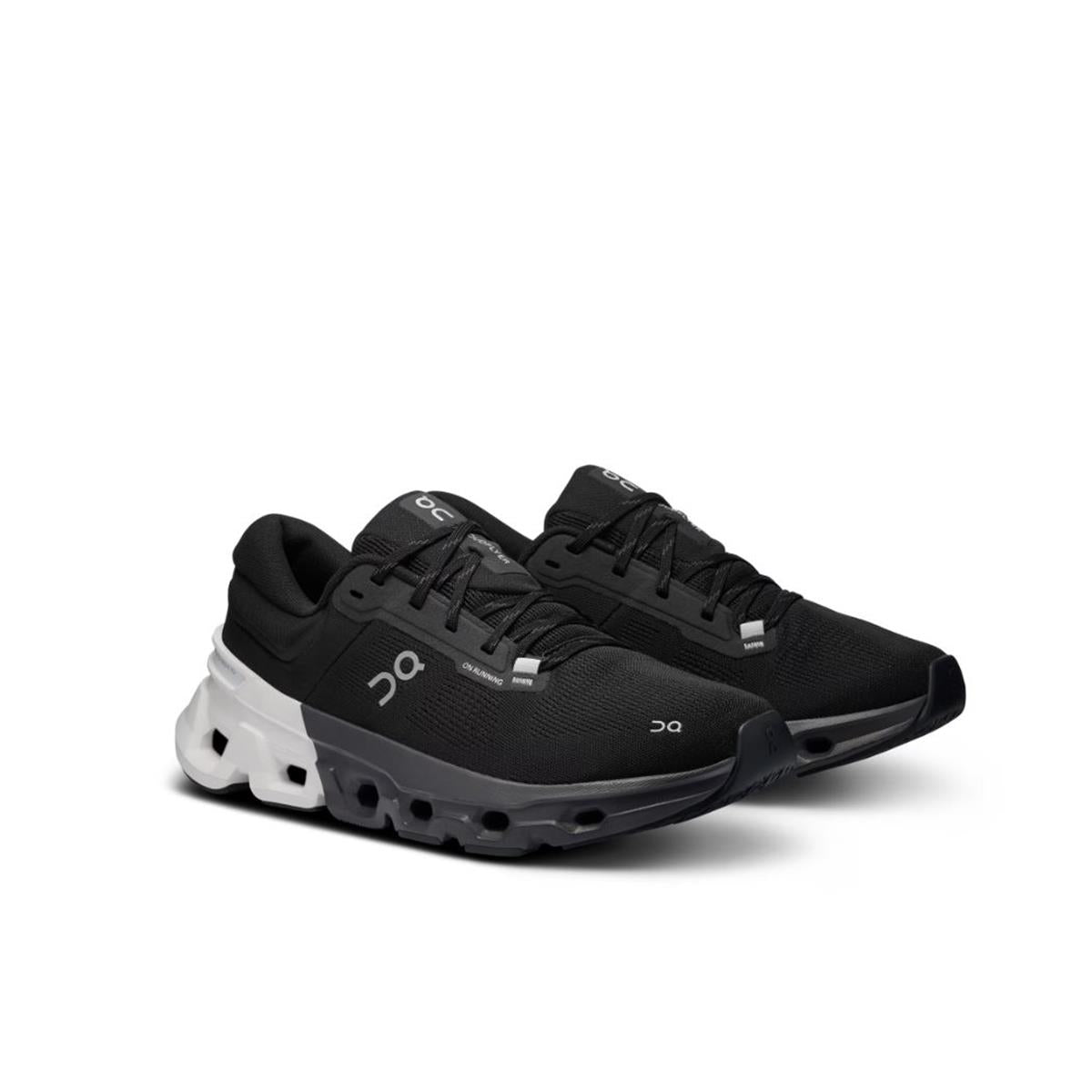 ON Cloudflyer 5 Women black white
