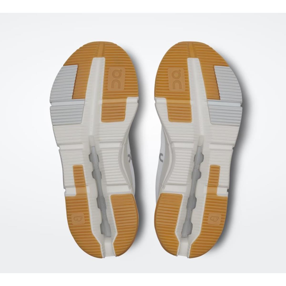 ON Cloudnova Form 2 Women white ivory