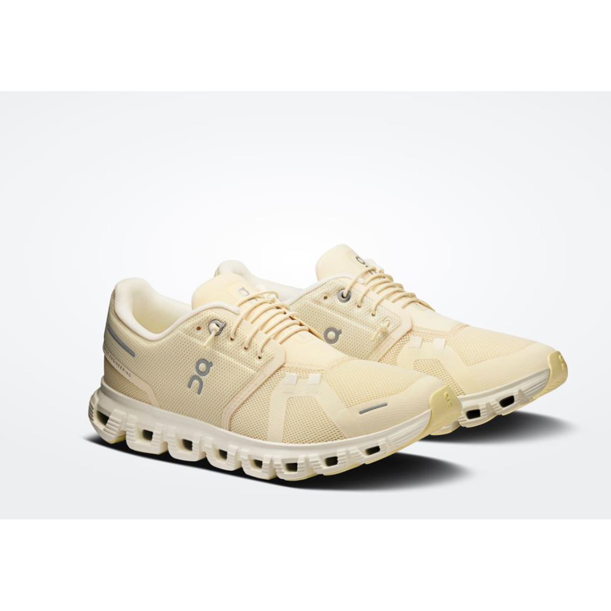 ON Cloud 6 Women castor ivory
