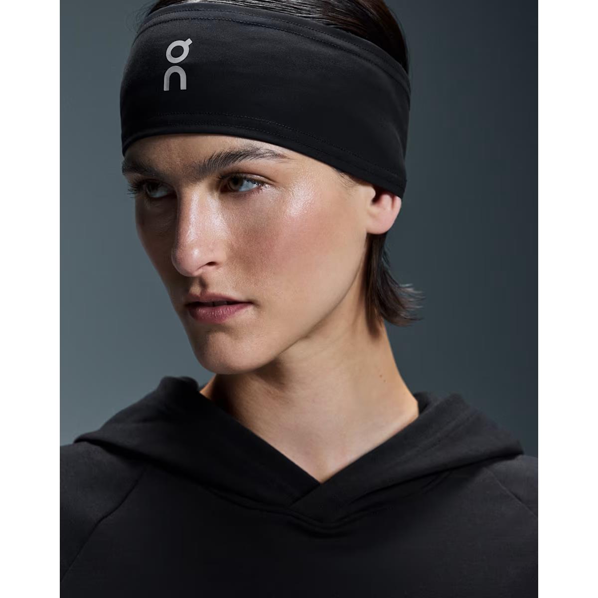 ON Core Headband Black