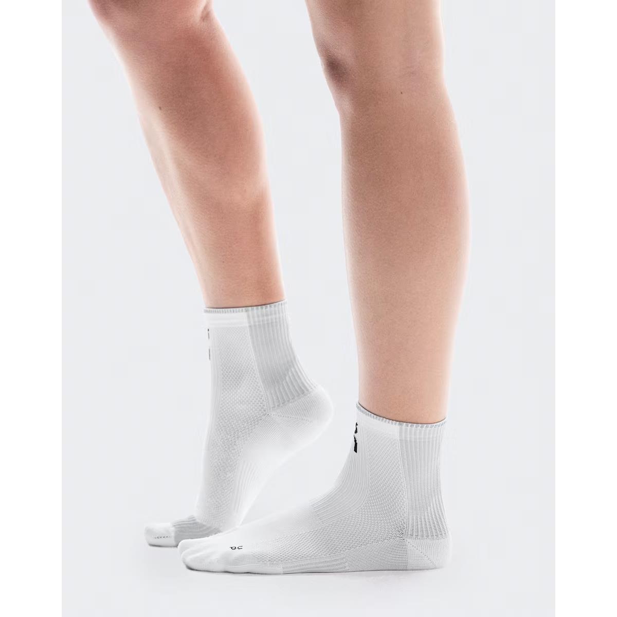 ON Performance Run Sock Mid White / Glacier, image 2 of 3