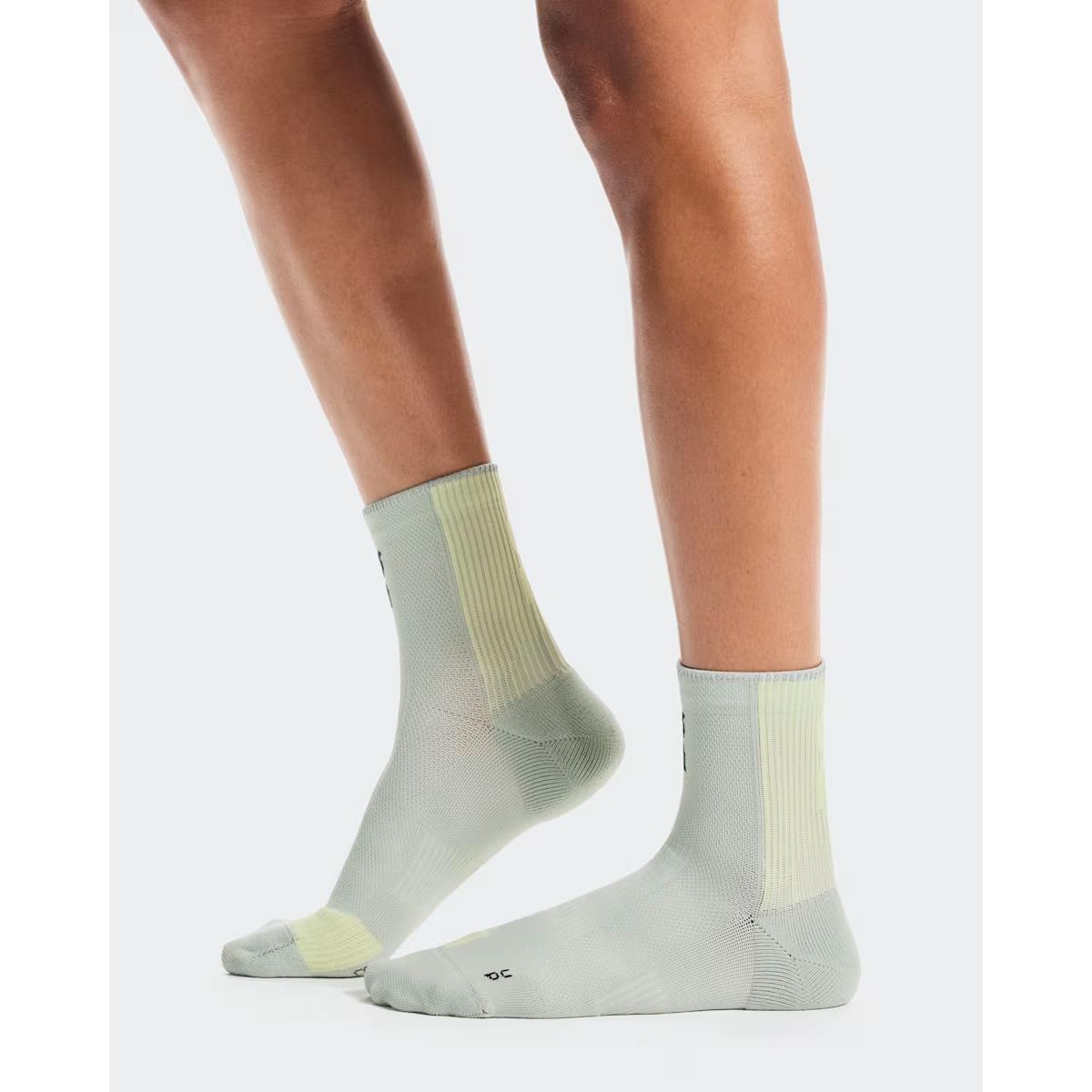 ON Performance Run Sock Mid Tin / Lemonade