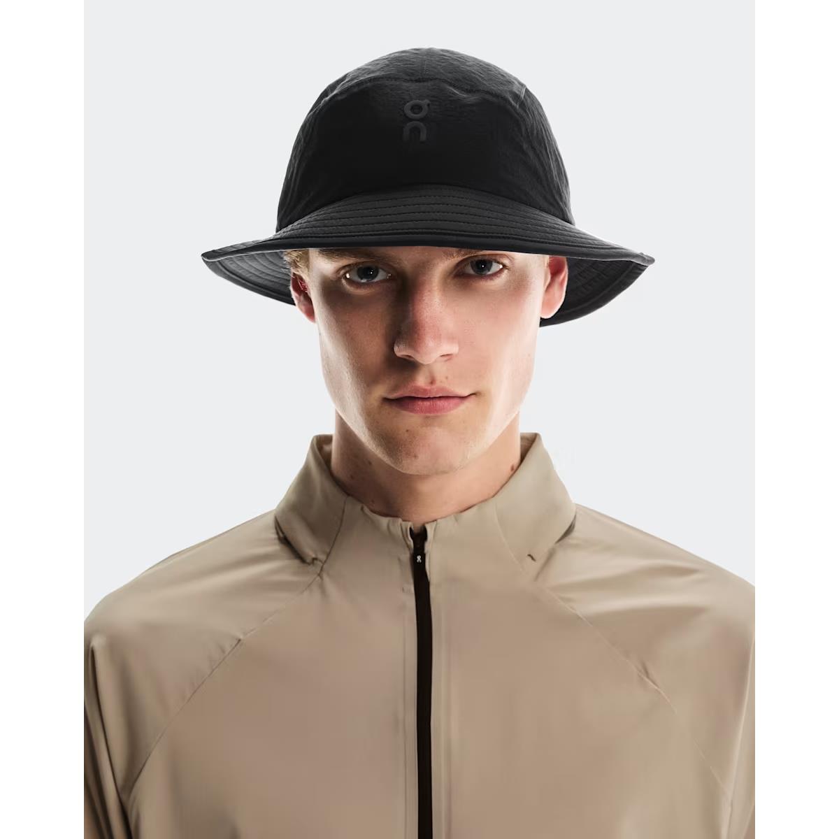 ON Panel-Hut Trail Hat Black