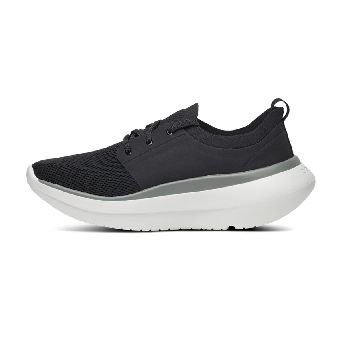 Oofos OOmy Stride Men white black