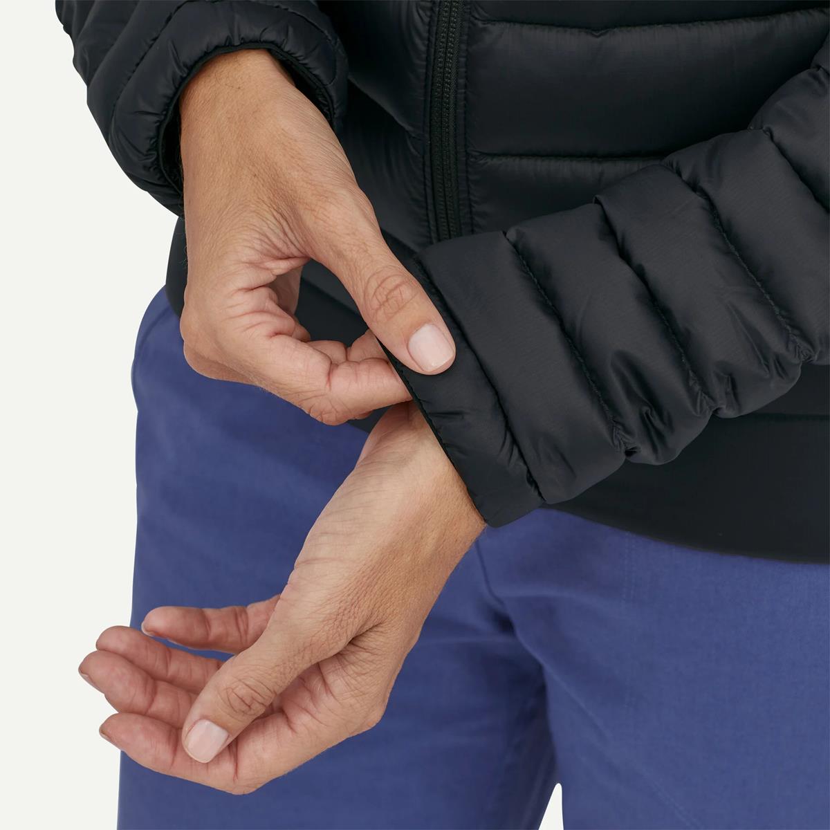 Patagonia Damen Down Sweater Hoody Schwarz, image 3 of 6
