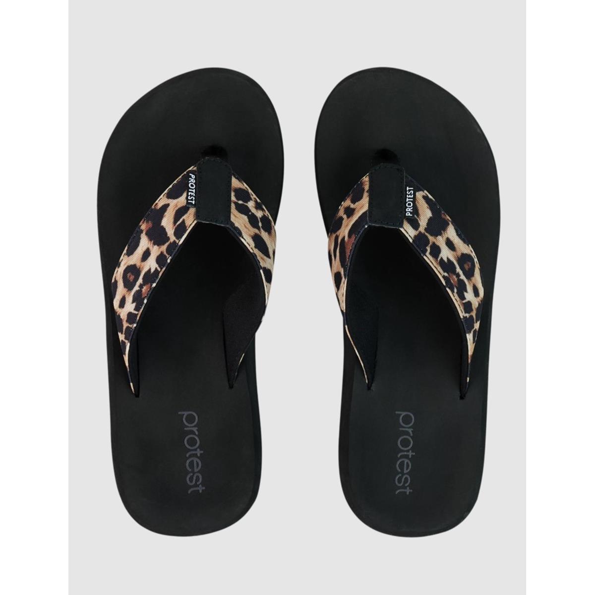 Protest Mason slaps fudge camel Flip Flops
