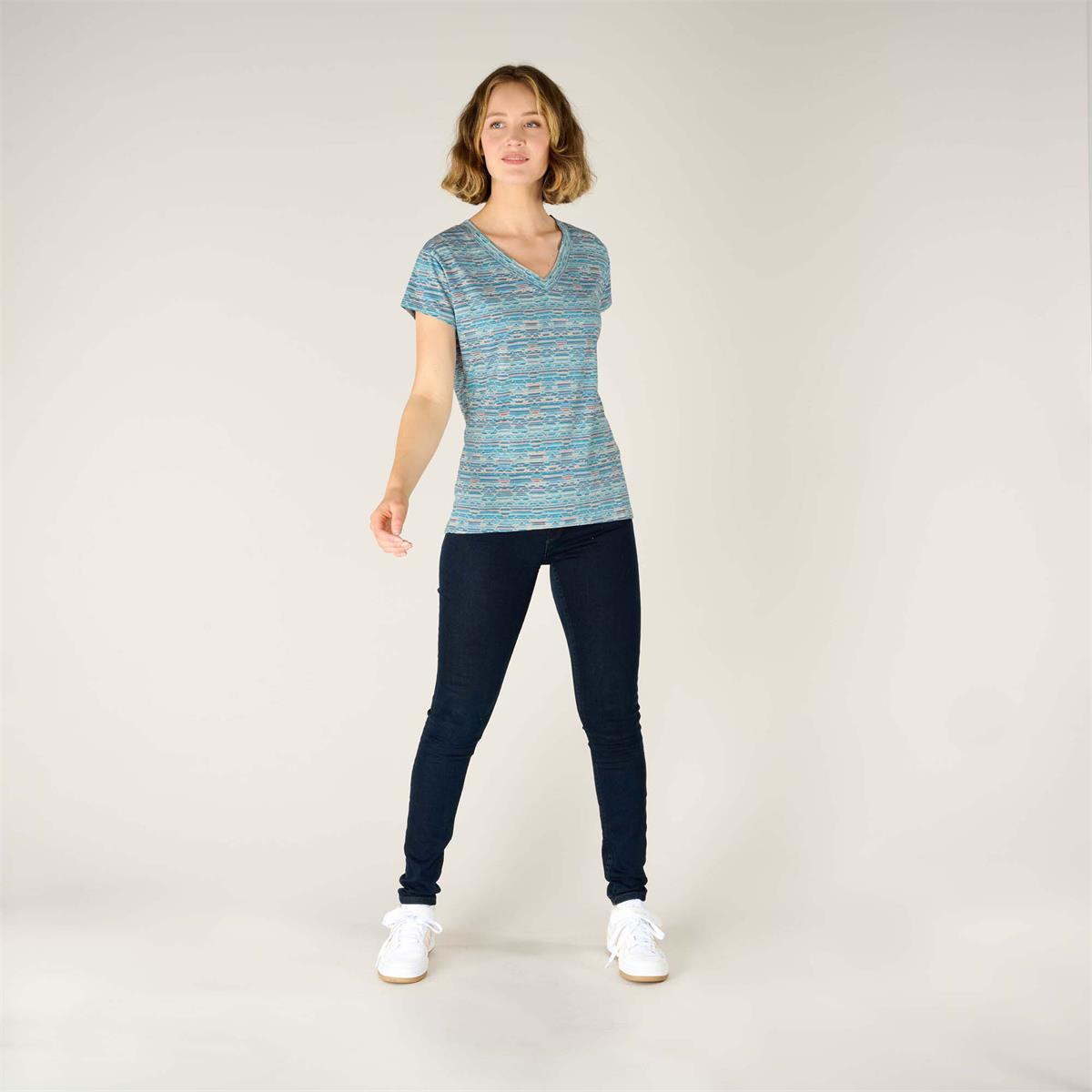 Sherpa Neha V-Neck Tee haze leaf